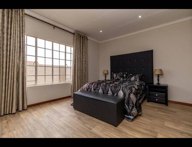 3 BEDROOM HOUSE FOR SALE IN WATERKLOOF EAST